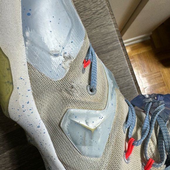 Lebron James Christmas shoes Size 11.5 - Picture 11 of 12